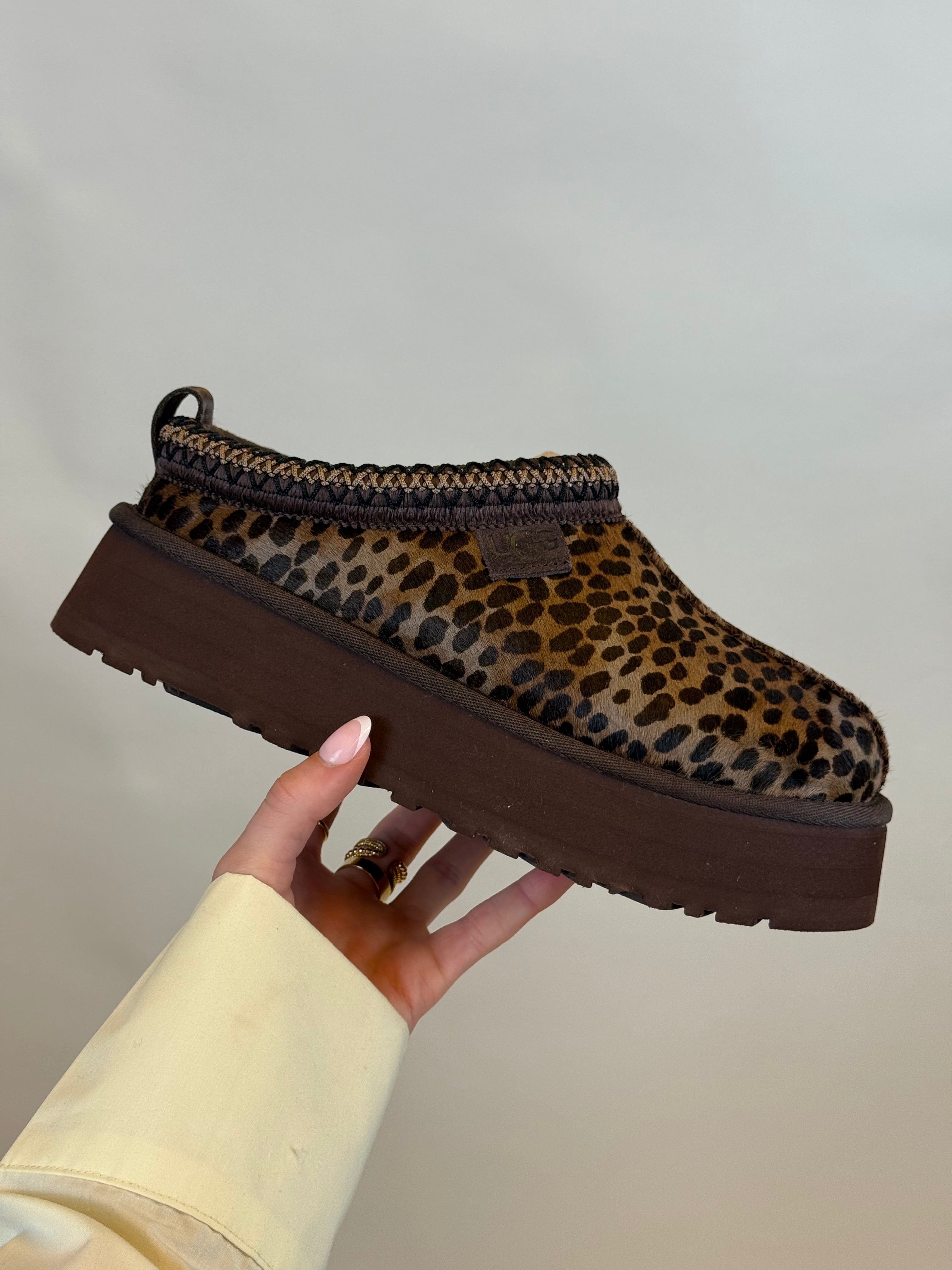 UGG Tazz Caspian Brown (W)