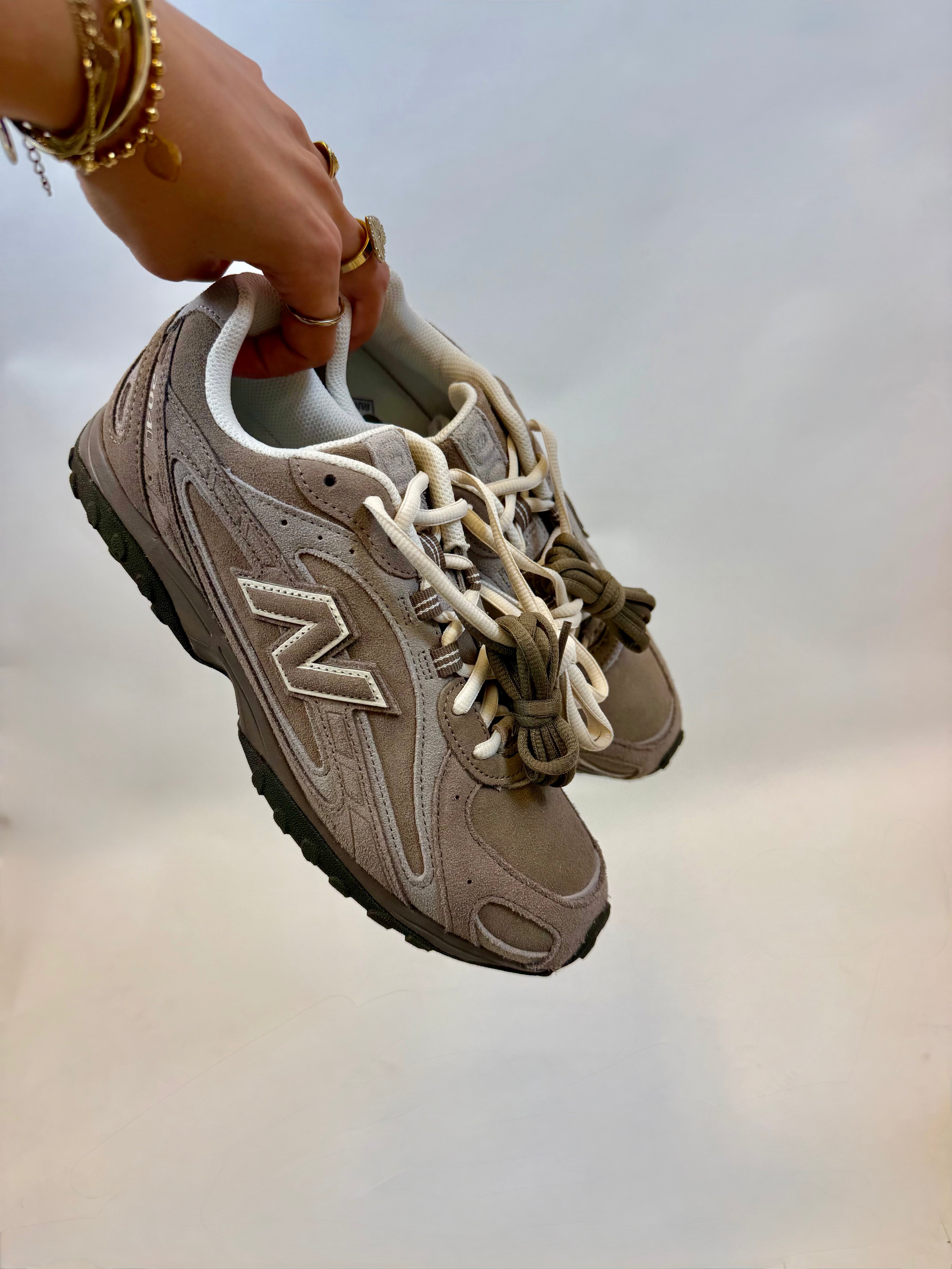 New Balance 204L Mushroom Arid Stone