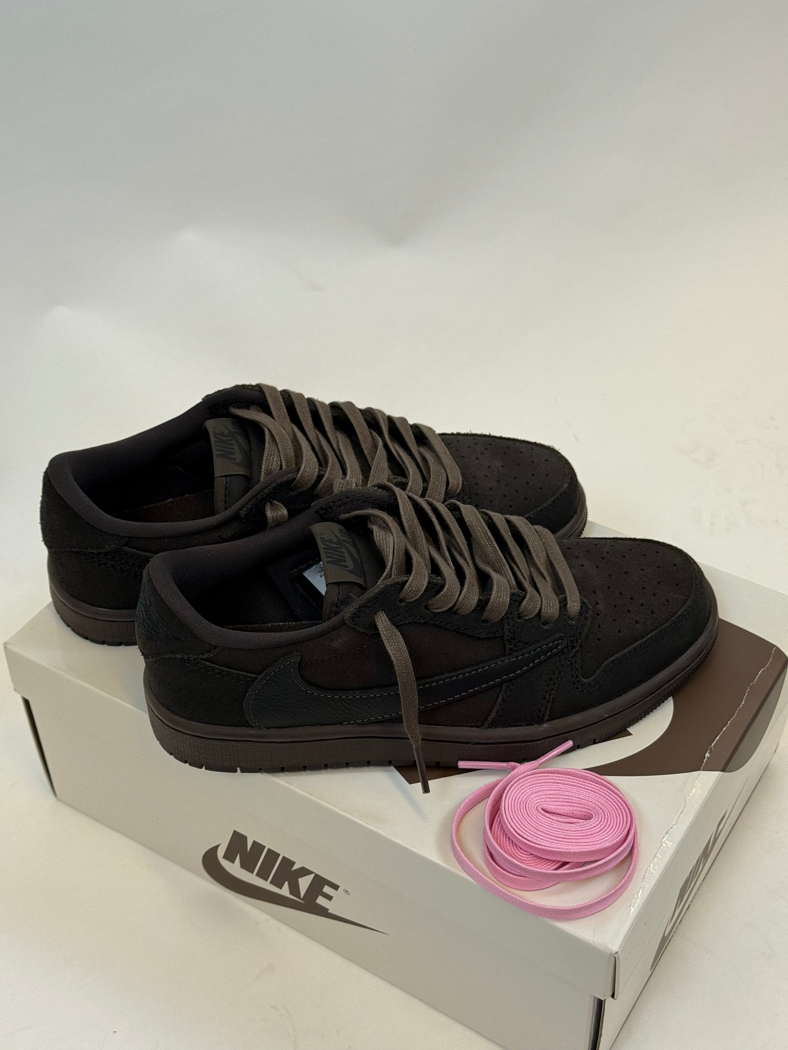 Jordan 1 Retro Low OG SP 'Travis Scott Velvet Brown'