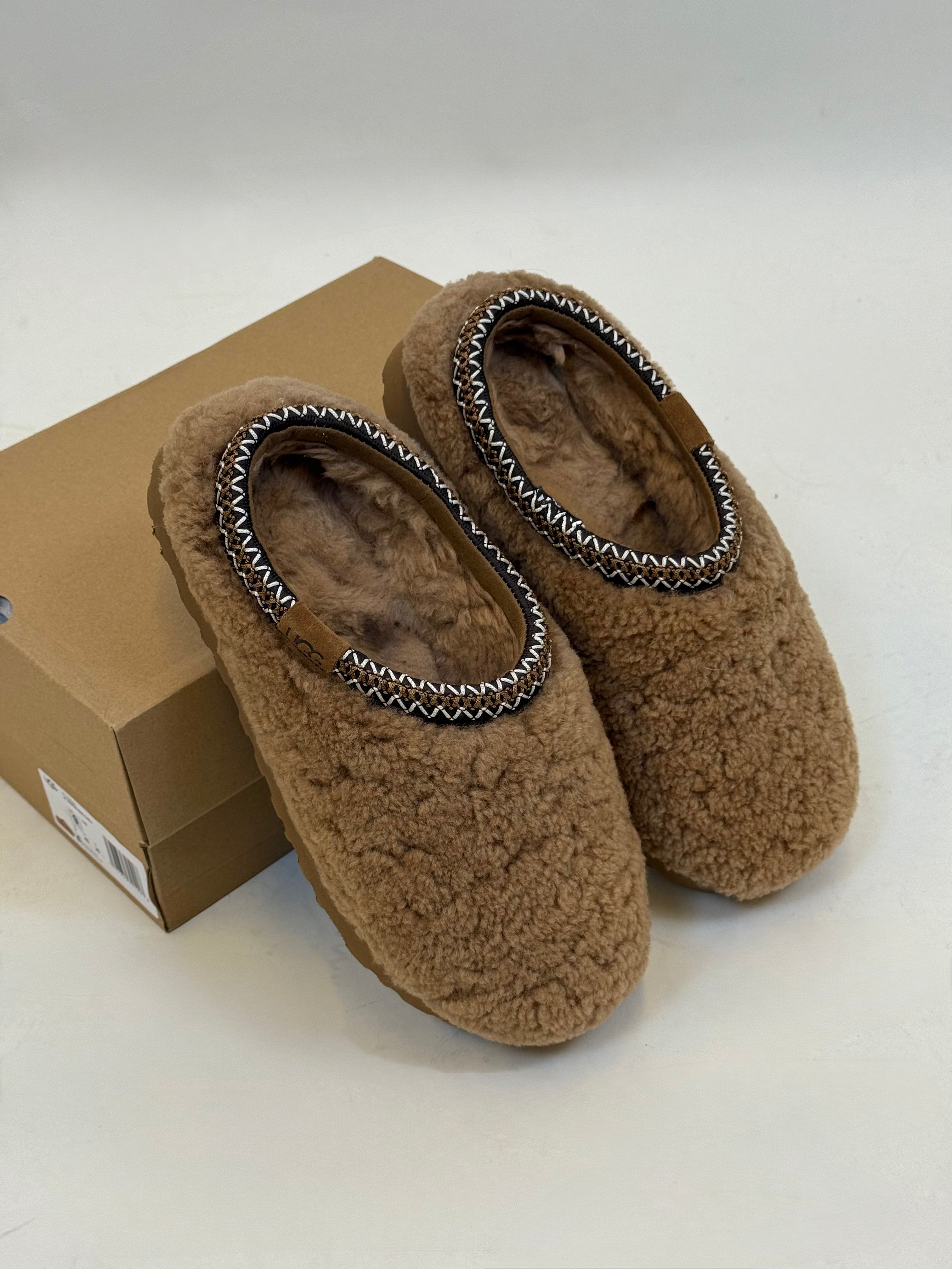 UGG Tasman Maxi Curly Slipper Chestnut (W)