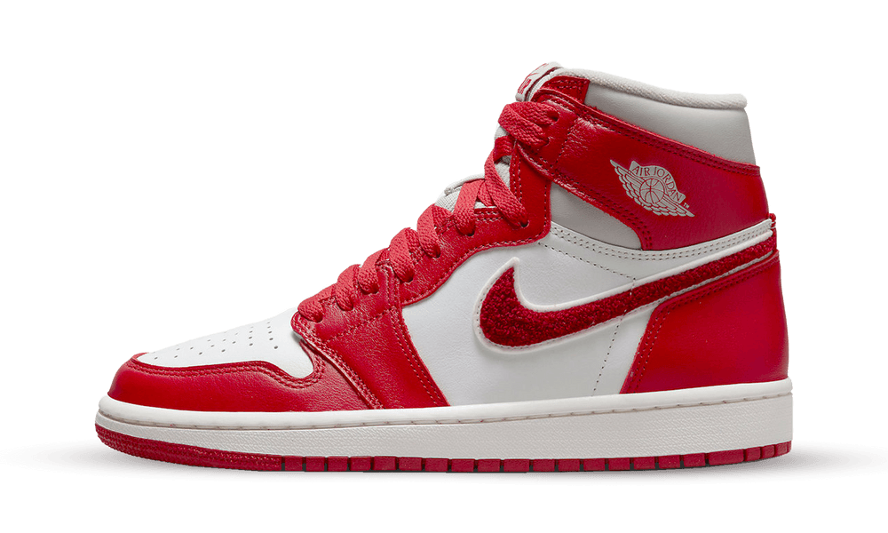 Air Jordan 1 High OG Varsity Red (2022)